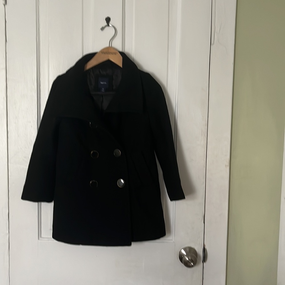 Kids dress coat no staining or holes!